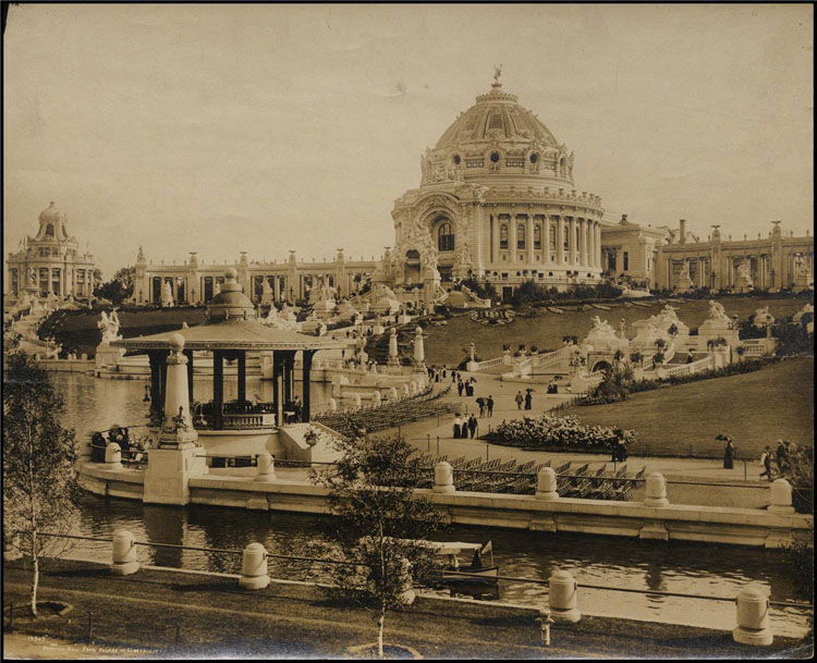 Fesitval Hall and the Cascades, with part of the Grand Basin in front and the Terrace of States behind